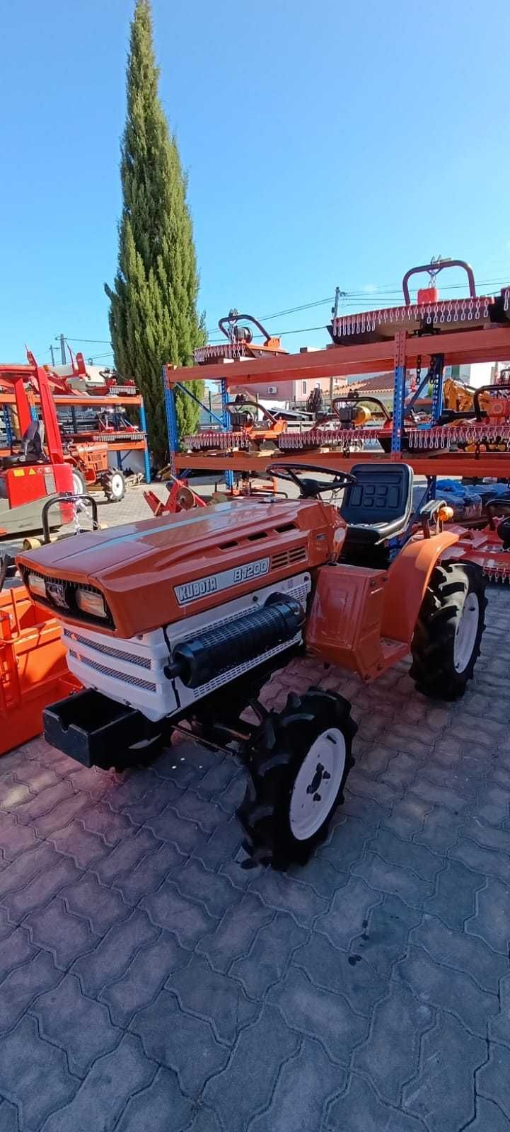 Pack Verão Kubota B1200 4x4 + 6 ALFAIAS