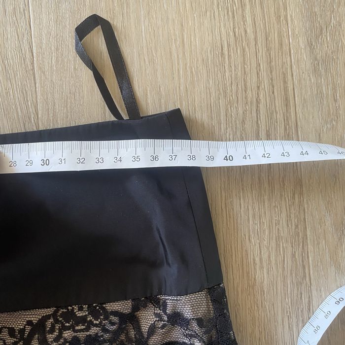 Spódniczka mini koronkowa Orsay S 36