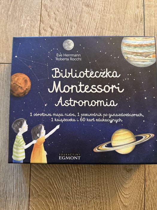 Biblioteczja montessoti astronomia