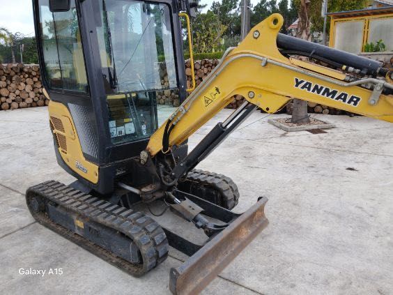 Mini Giratória Yanmar sv22