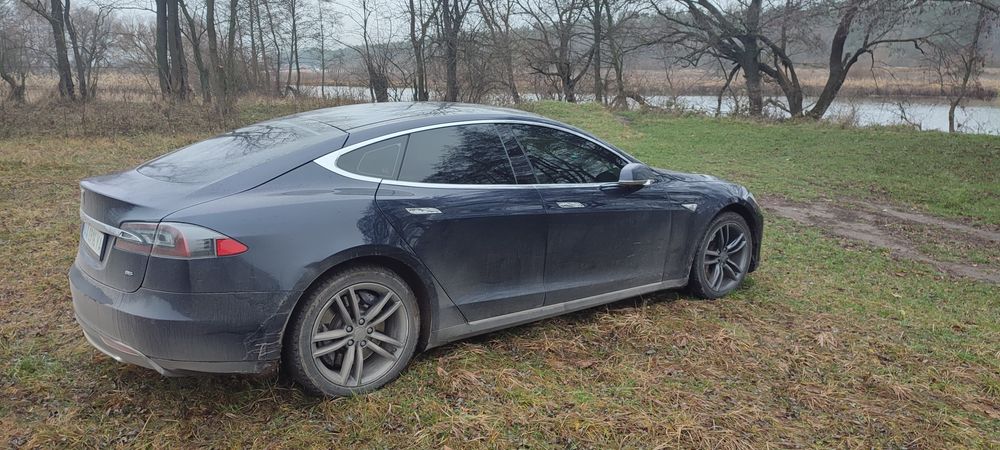 Продам Tеслу S 2014рік,ОБМІН