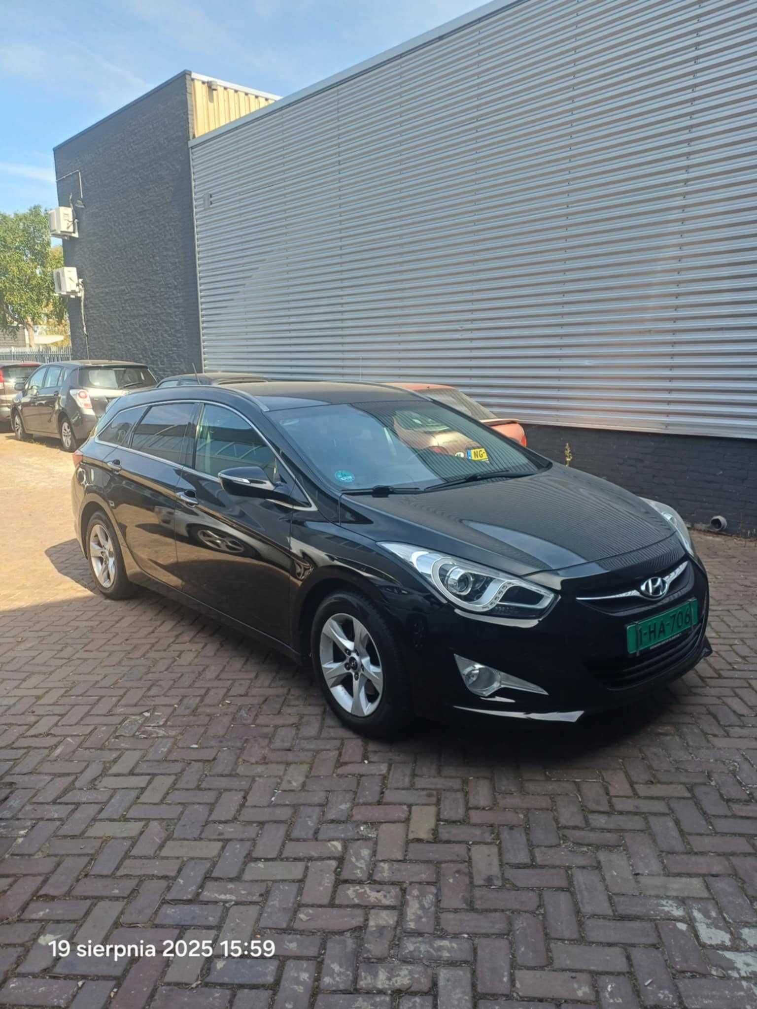 Hyunday i 40 1.6 GDI BLUE BISINESS EDITION 2012 r.