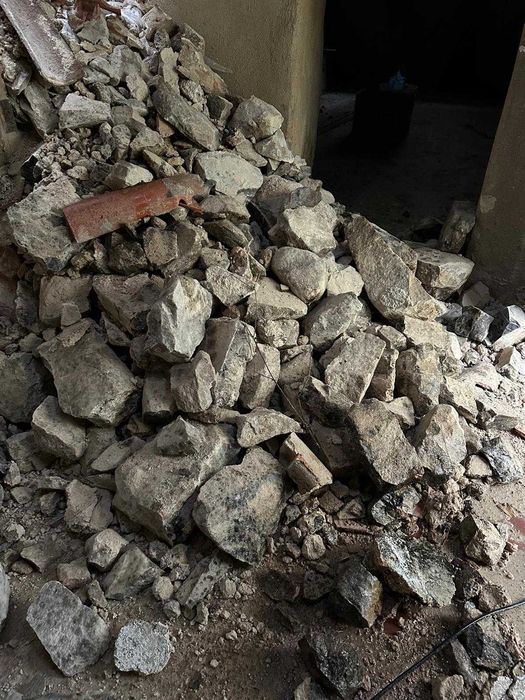 Ofereço Vários tipos Pedra