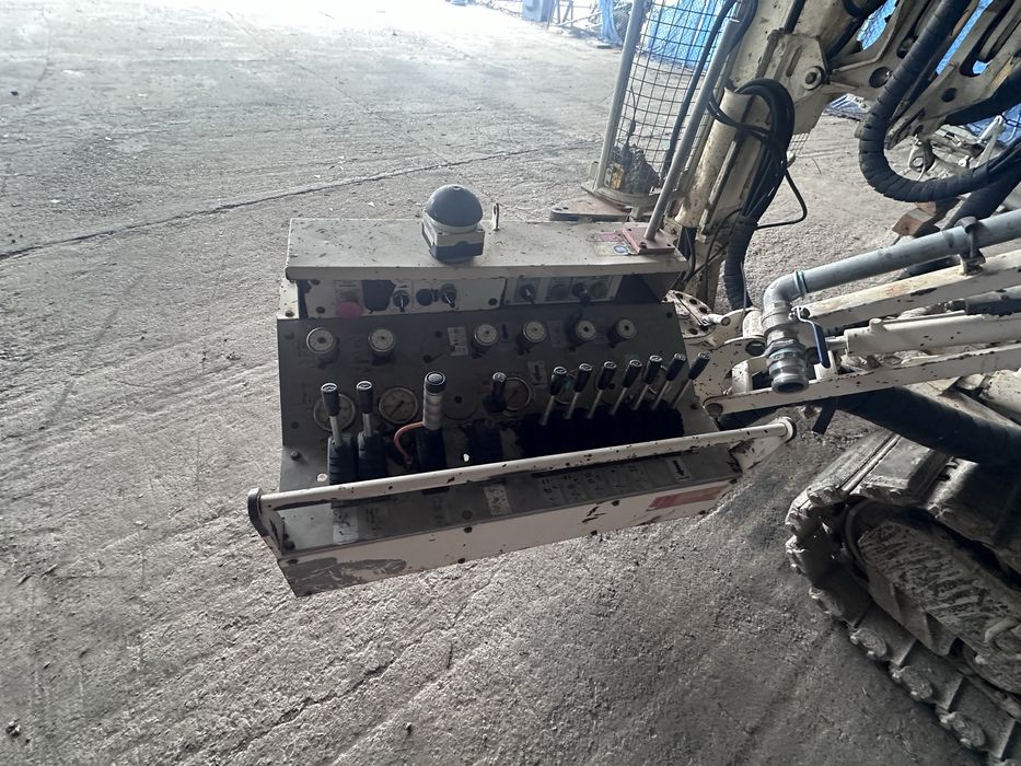 COMACCHIO MC 600 rok 2010  wiertnica wiertnia studni studnie studnia