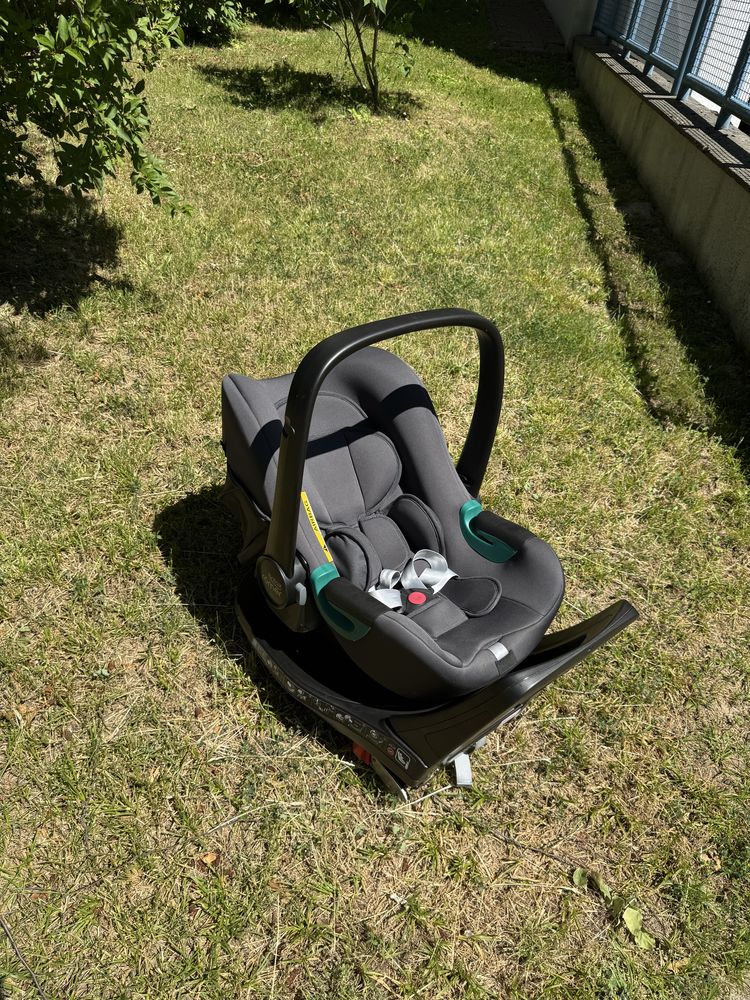 Fotelik Britax Romer BABY-SAFE 3 i-SIZE z Bazą FLEX BASE iSENSE