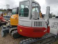 Takeuchi TB53FR em bom estado