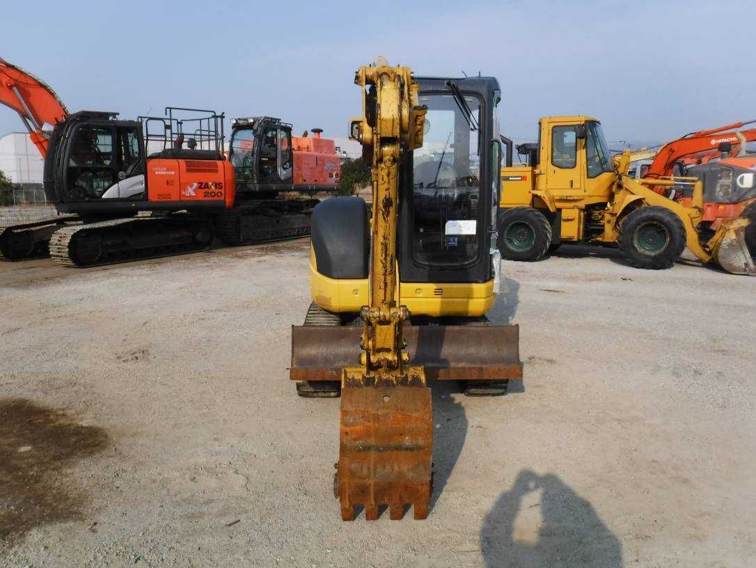 Экскаватор гусеничный Komatsu PC30UU-5
