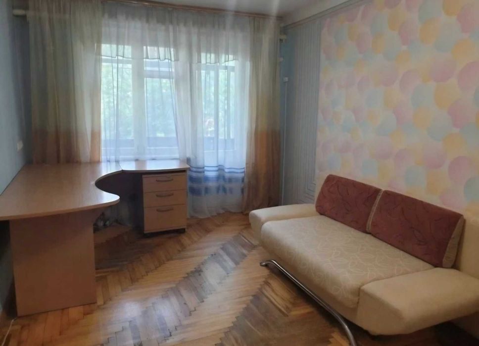 Продается 1 ком квартира по ул. Школьная, Александровский р-н