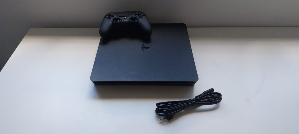 PS4 Usado por 150 € (preço negociável)