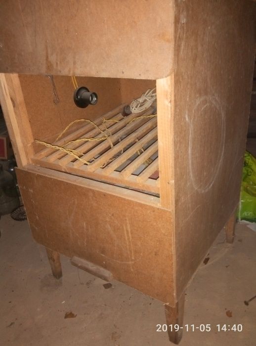 Продам самодельный инкубатор