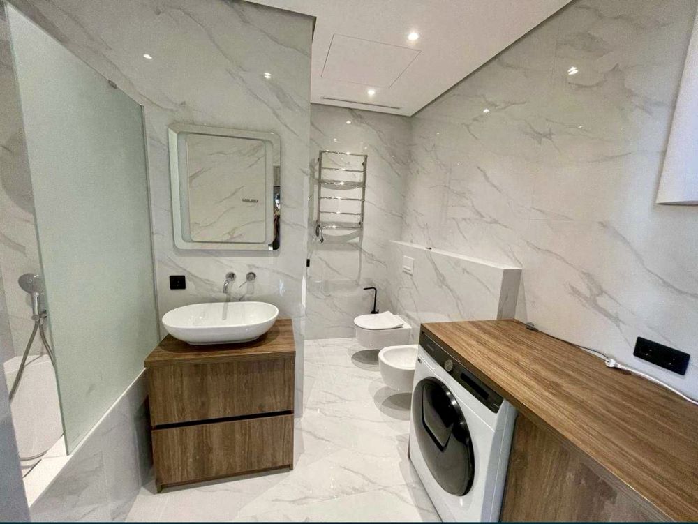 Tarayn Towers Іоанна Павла || , 12 Центр Печерск