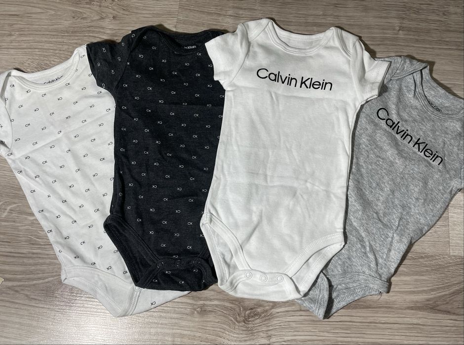 Набір боді фірми Calvin Clein 6-9 міс (оригінал)