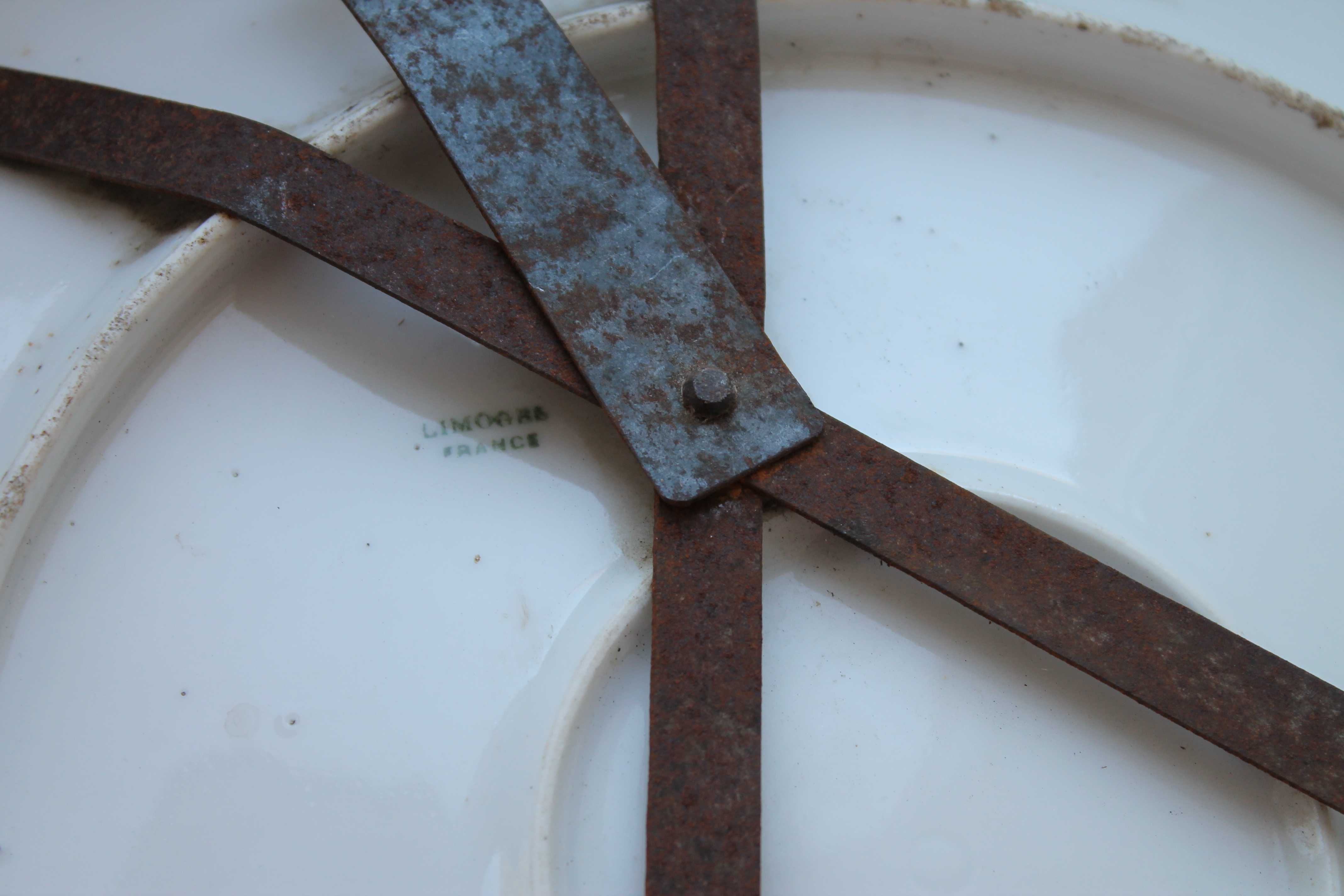 старинная настенная фарфоровая тарелка Лемож Франция,охота