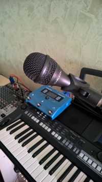 TC Helicon VoiceLive Play + MP75