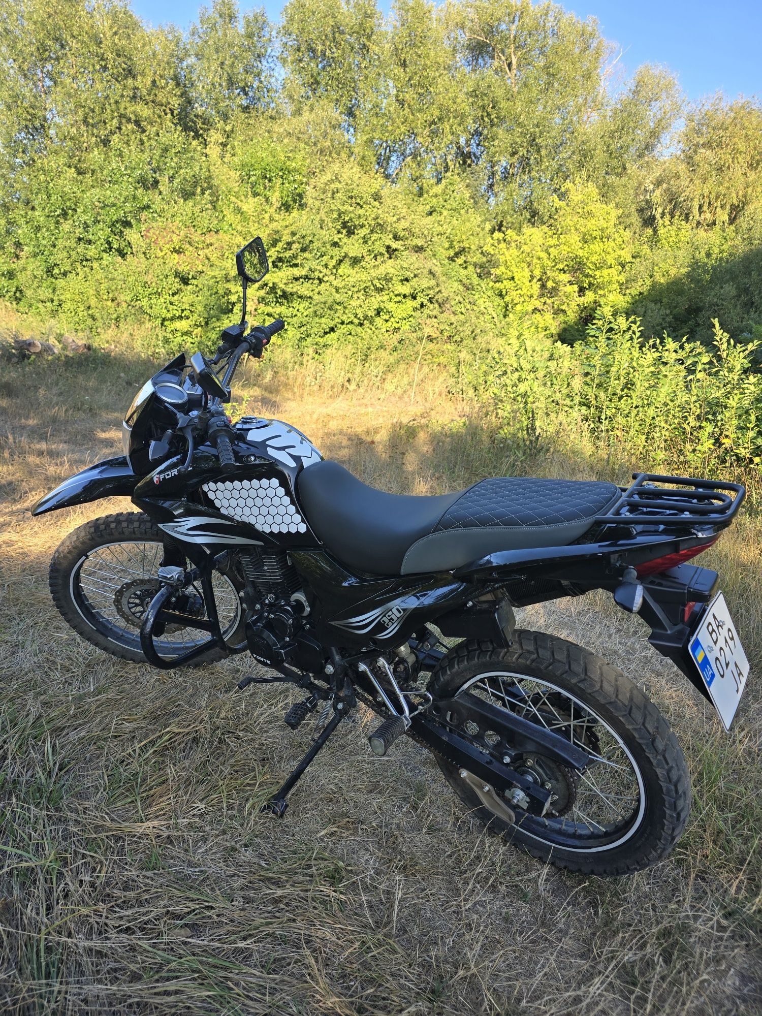 Продам мотоцикл Forte cross 250 з пробігом 2700.