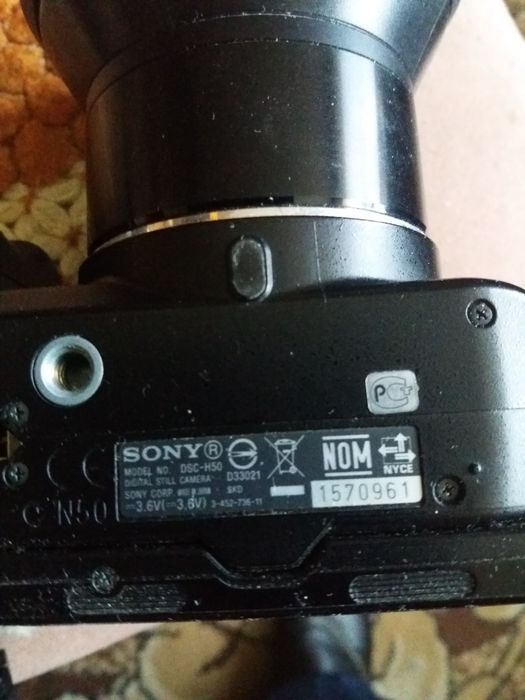 Продается фотоаппарат Sony  DSC-H50