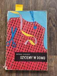 2310. "Szyjemy w domu" Antonine Janusch