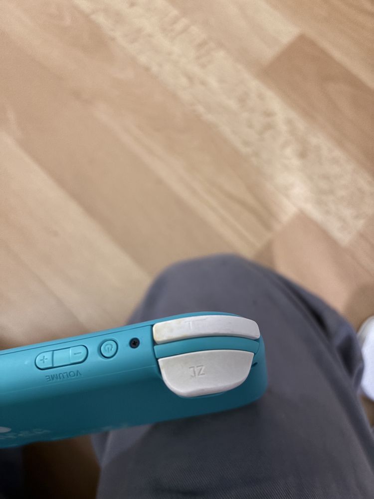 Nintendo Switch lite c/caixa