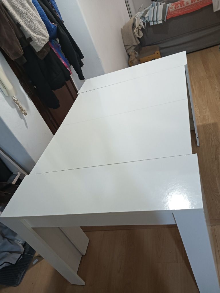 Mesa extensível, com várias opções de tamanhos