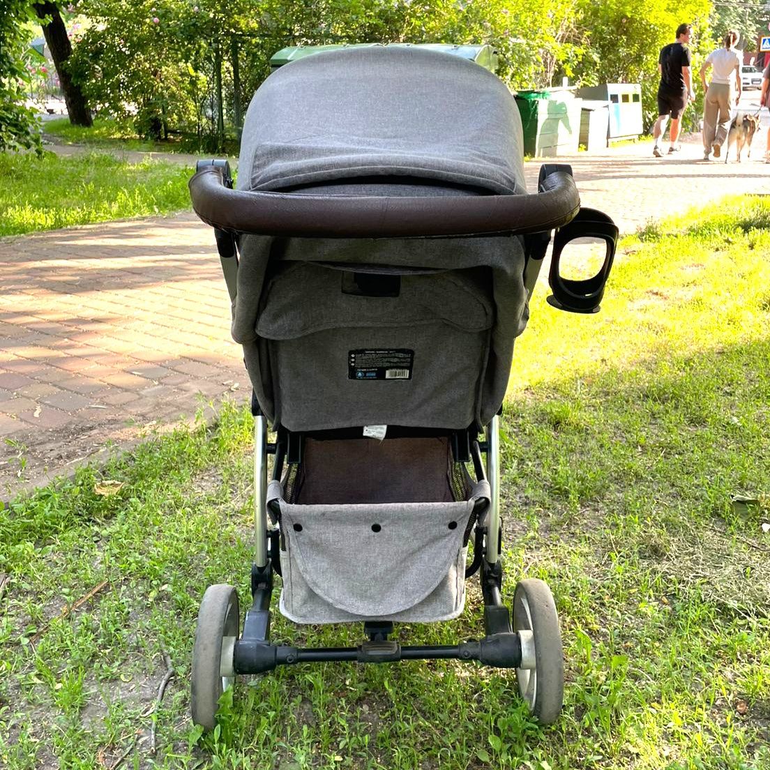прогулянкова коляска Corello vista