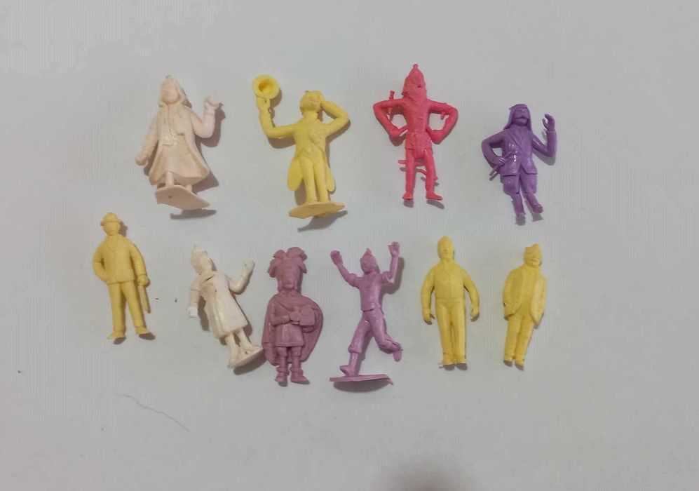 Monocromáticos brindes gelados OLÁ Tintin Tito