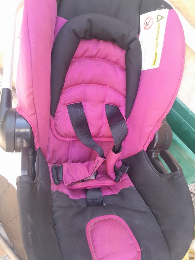 Cadeira auto bebe estado novo 10€