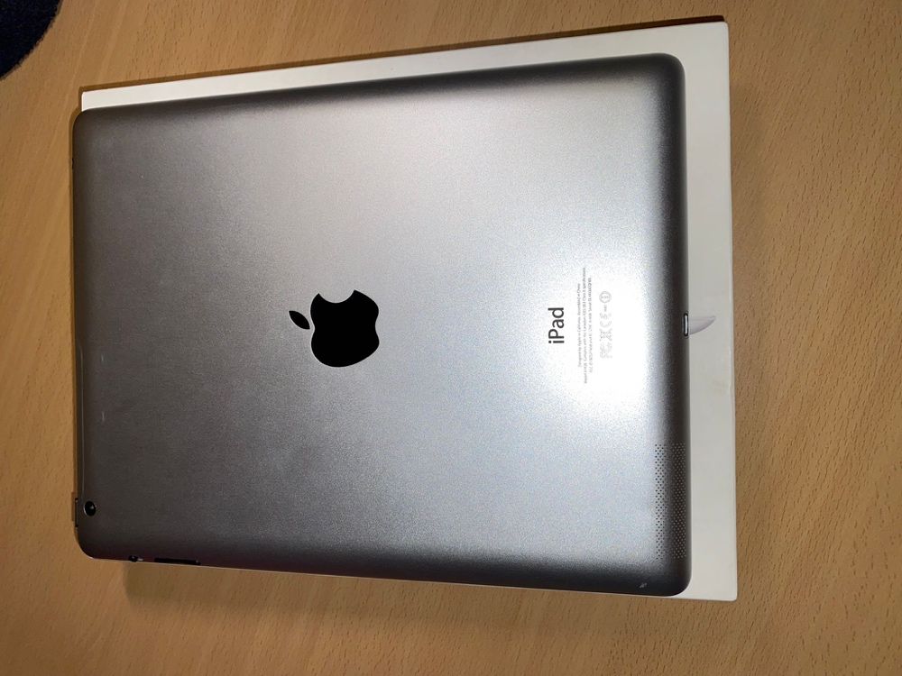 Vendo Apple iPad 4ª Geração (16GB-WiFi)