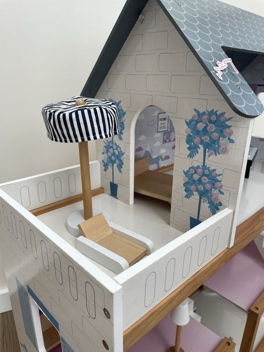 Casinha de Brinca Bonecas