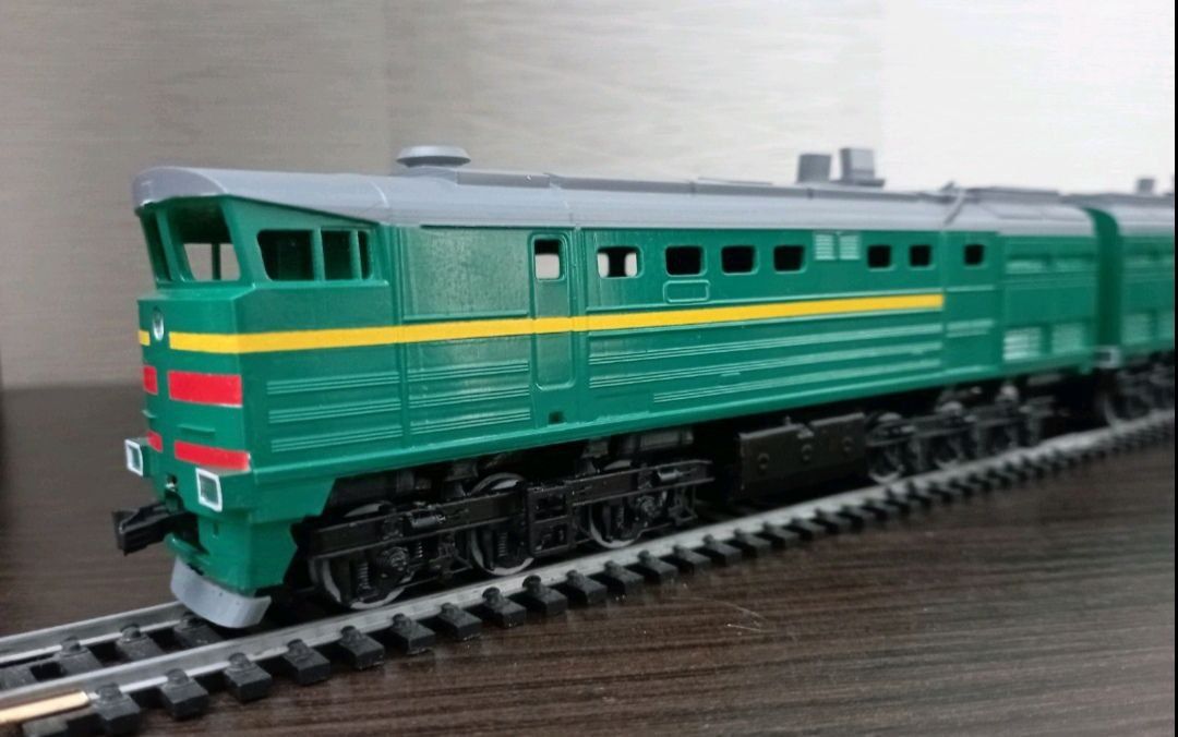 Модель тепловоза 2ТЭ10М, тэм2 h0, 1/87