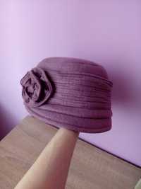 Nowy kapelusz w kolorze lilaróż
