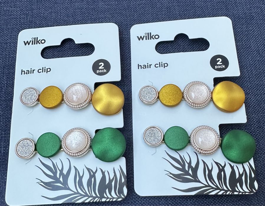 Заколки, невидимки, листочки, перлинки,краб, резинки, зелені,золоті