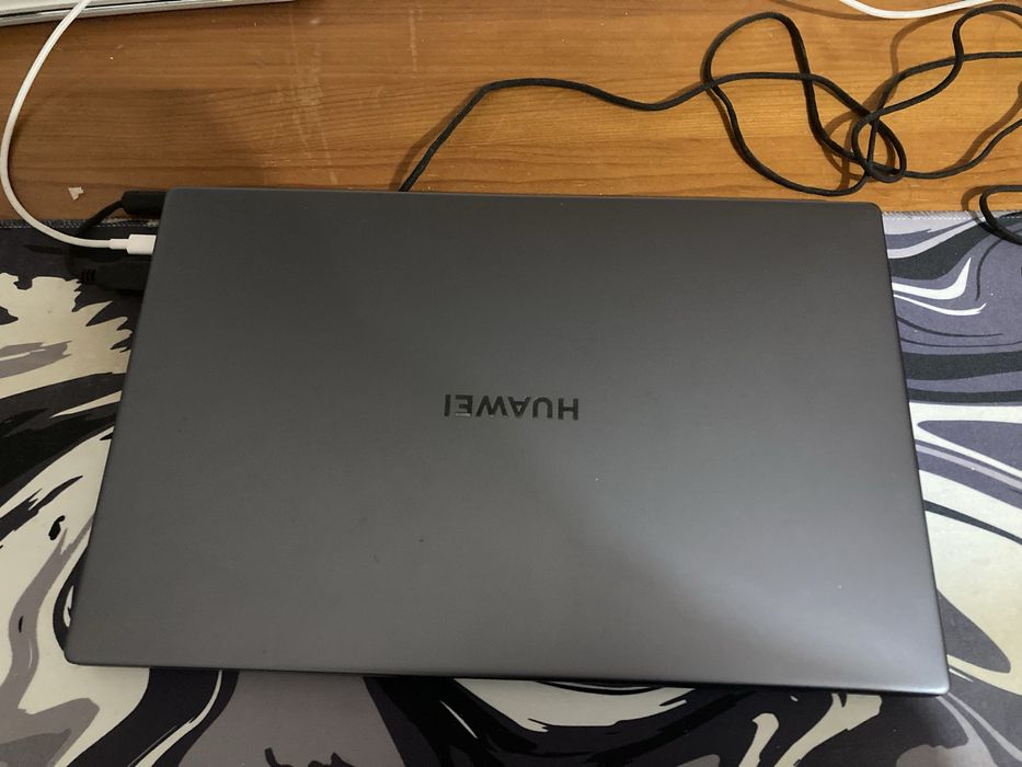 Huawei matebook D15