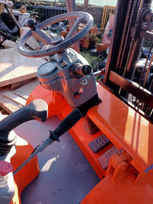 Empilhador mast explorer 30. Motor perkins 3cilindros torre triplex4x4