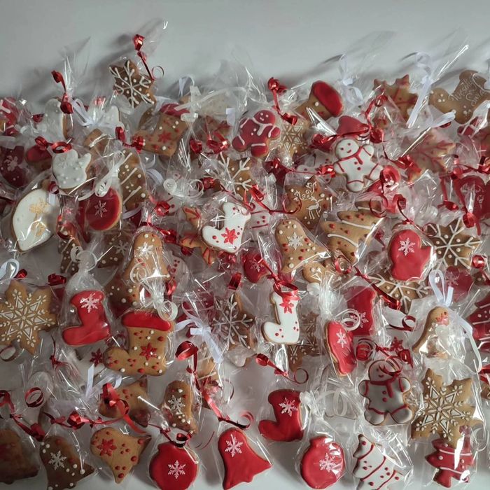 Pierniki mix wzory na Mikołaja i święta, pakowane w celofan