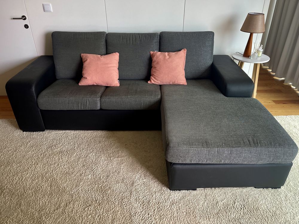 Sofá com chaise longue