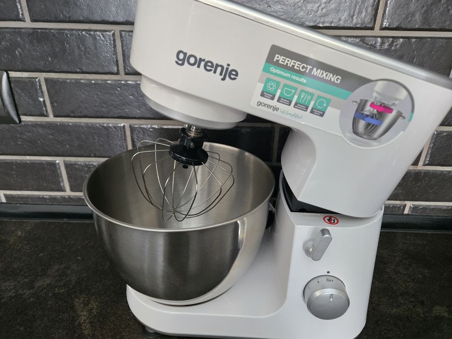 Планетарний міксер 
GORENJE MMC700W
Стан- б/у, майже не був в використ