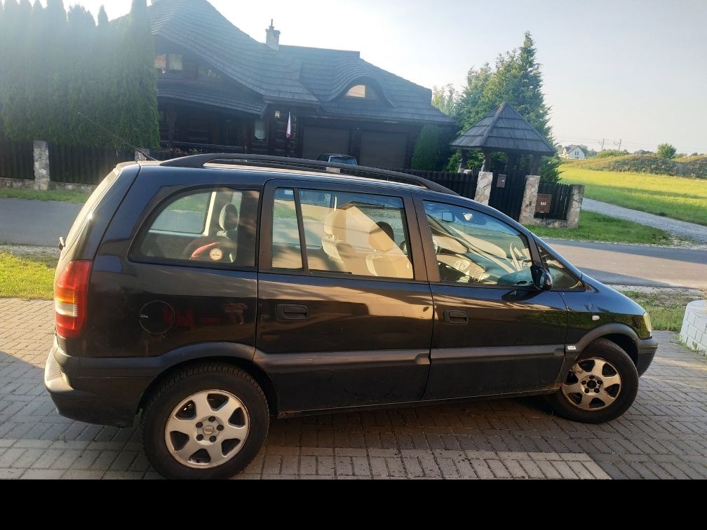 Opel Zafira automat/gaz 2002, 7 osobowy