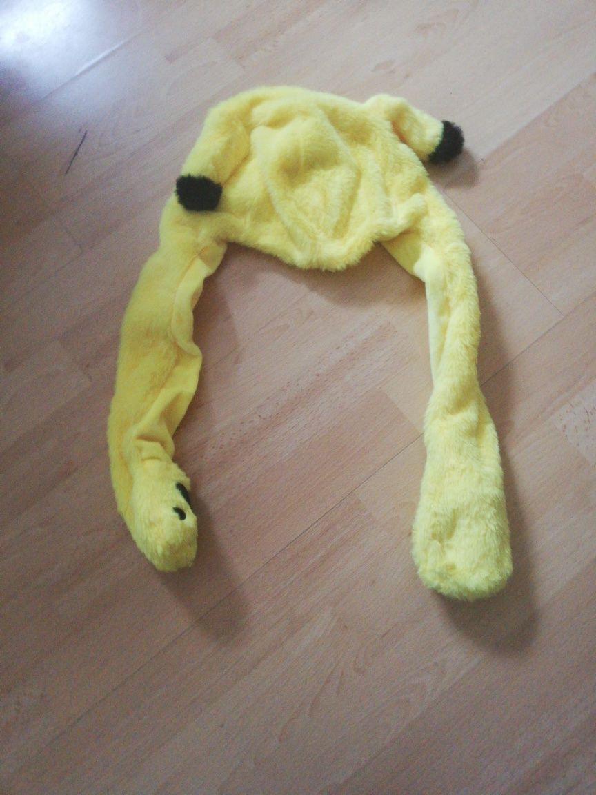Czapka pikachu, ruszające się uszy