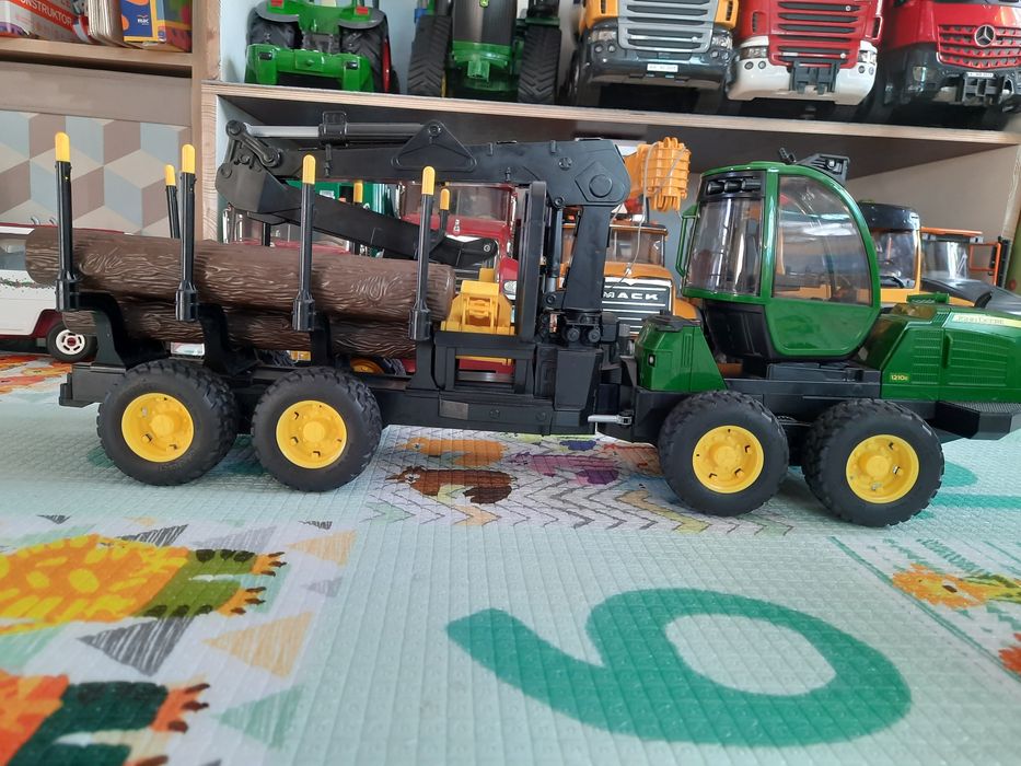 Bruder John deere 1210e