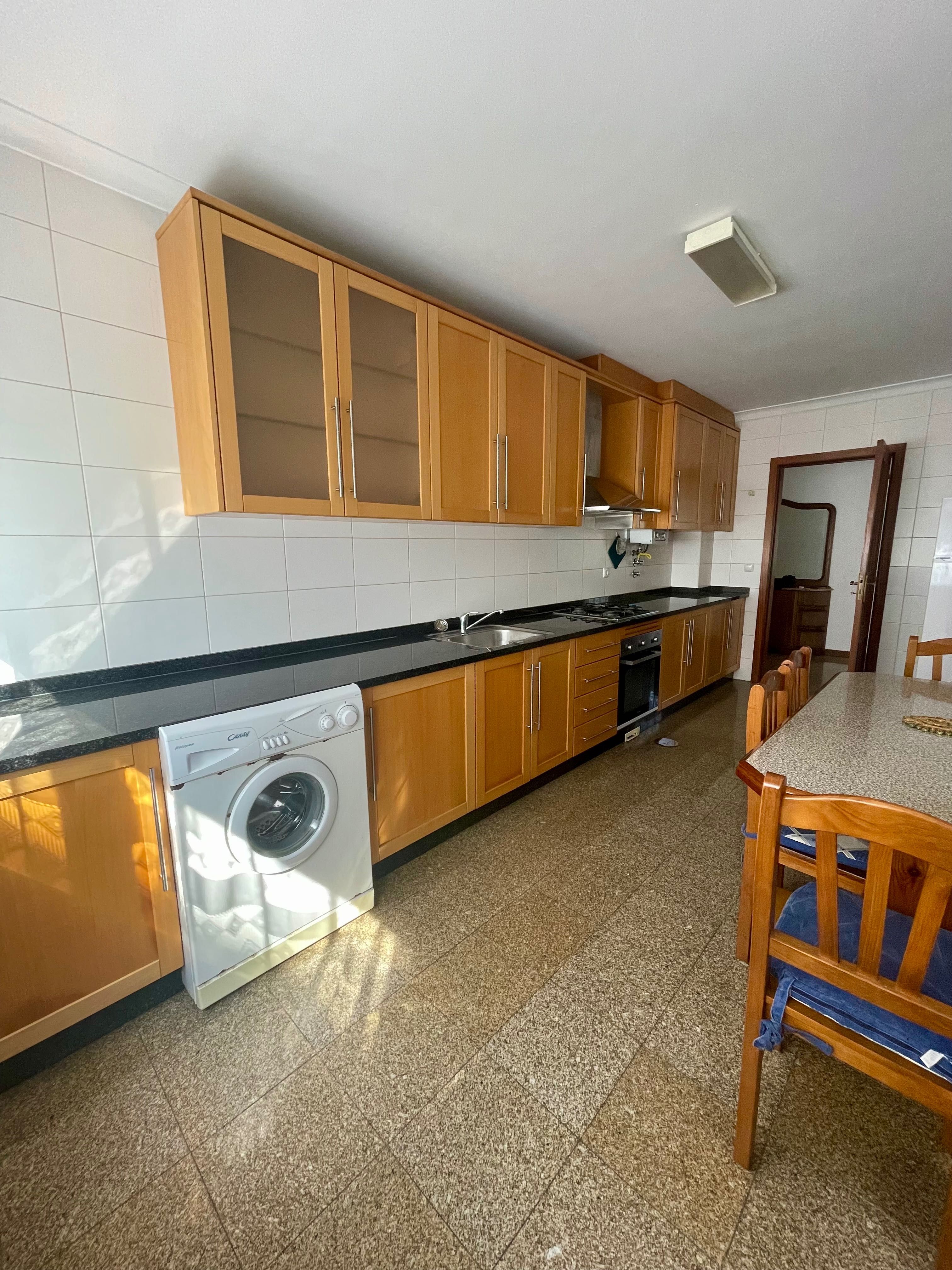 Alugo apartamento T2 no centro de Oliveira de Frades
