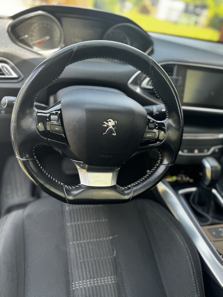 Samochod Peugeot 308