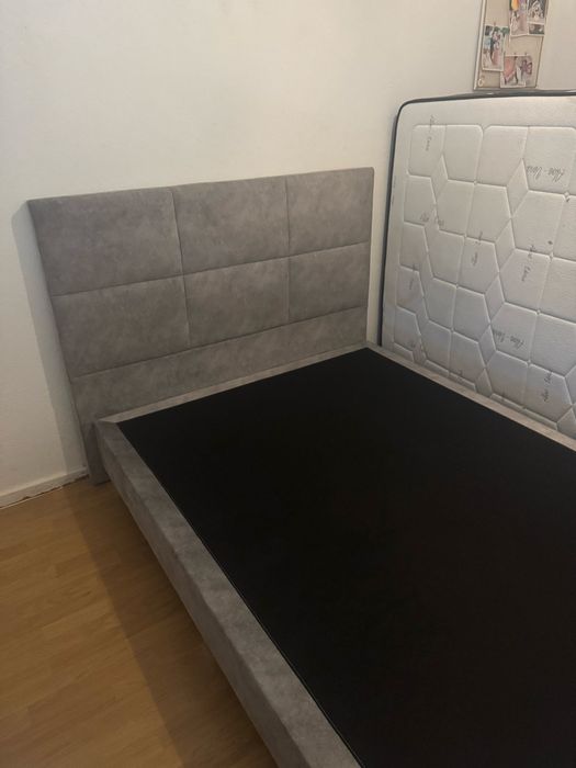 Cama de casal Cinza veludo