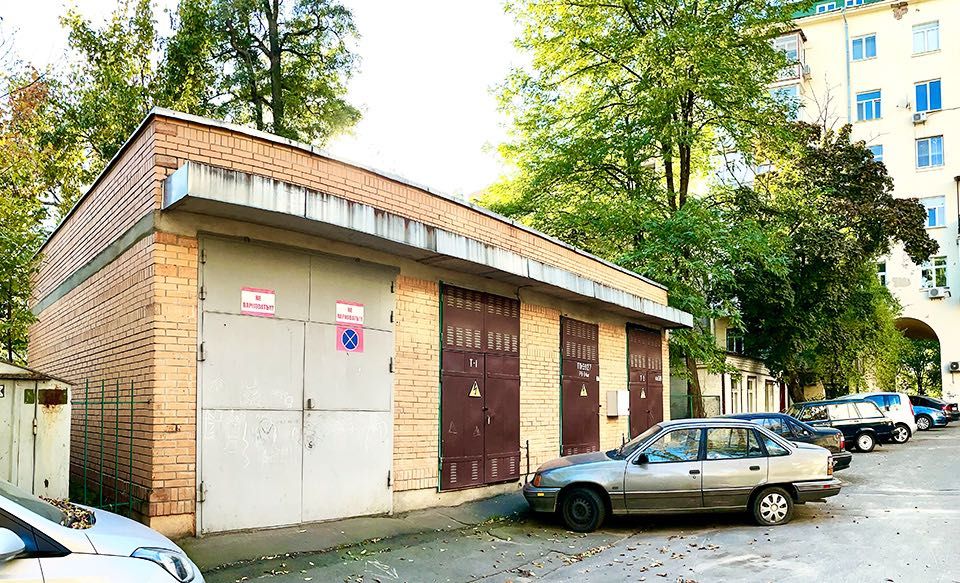 Продам капітальний гараж по вул. Володимирській