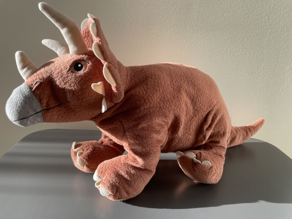 Ikea JÄTTELIK pluszak dinozaur triceratops, 46 cm