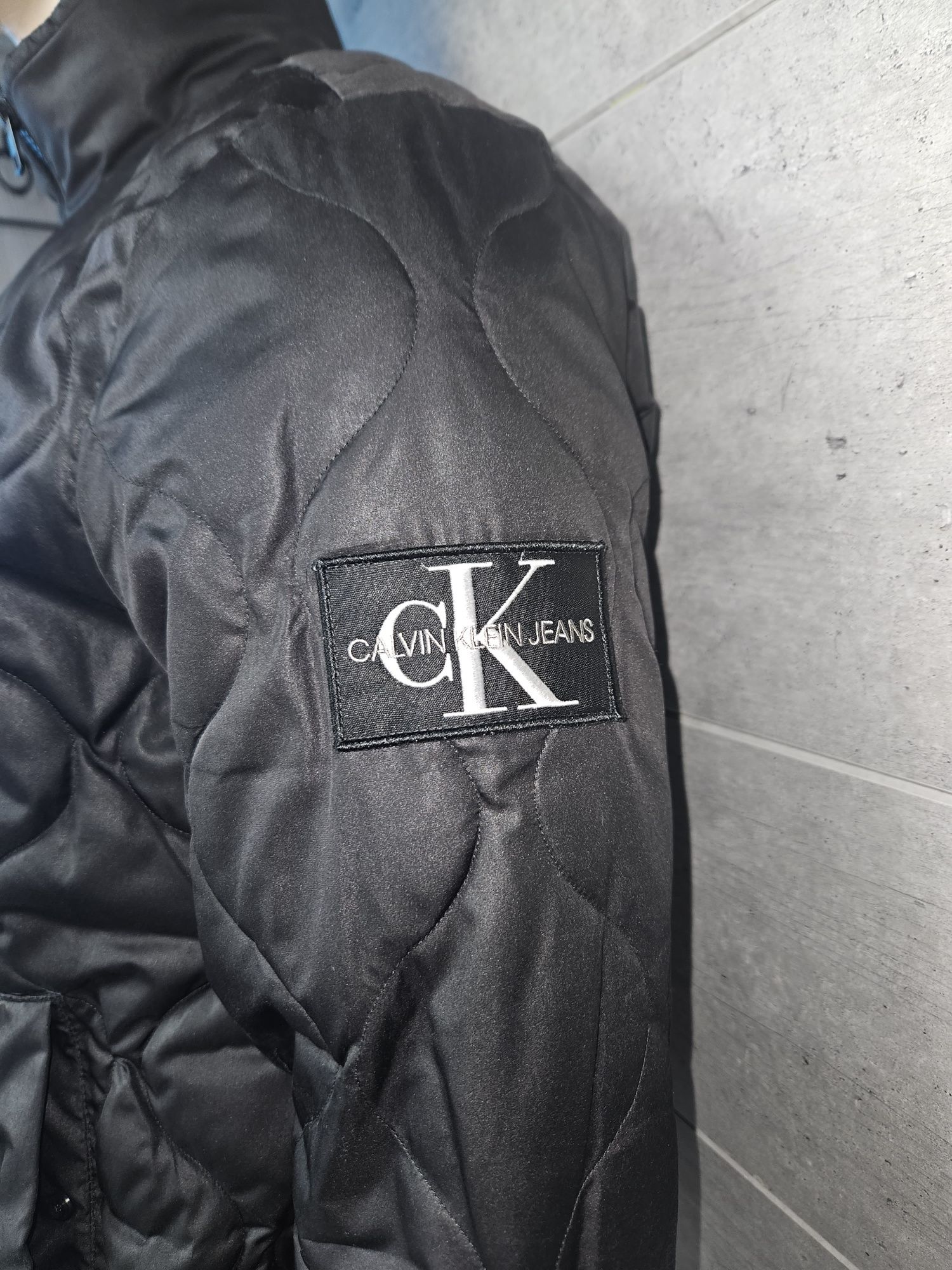 Kurtka meska bomberka zimowa Oryginalna Calvin Klein rozmiar L
