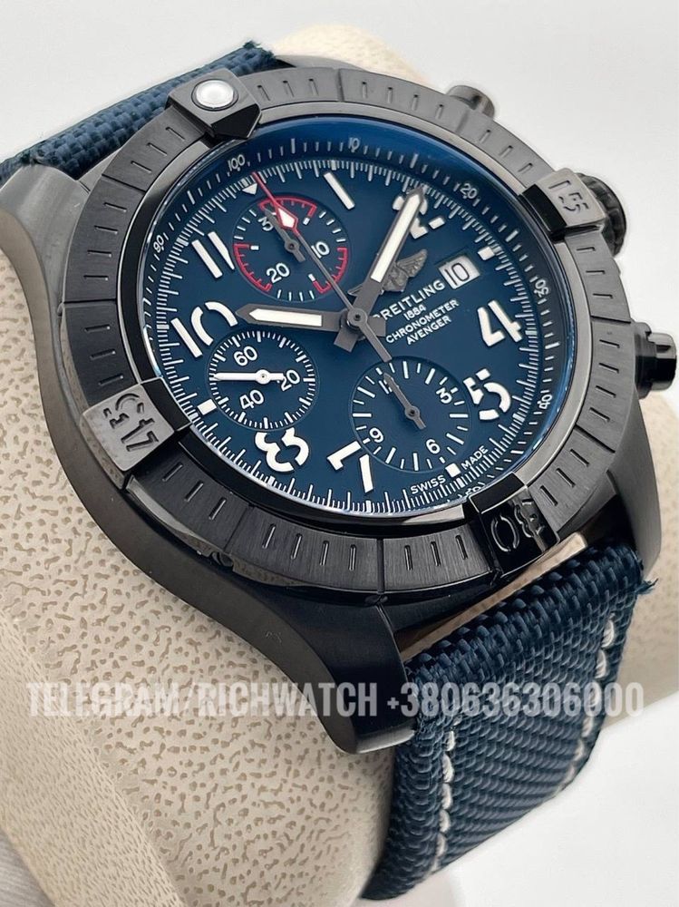 мужские наручные часы Breitling Avenger Chronograph 45