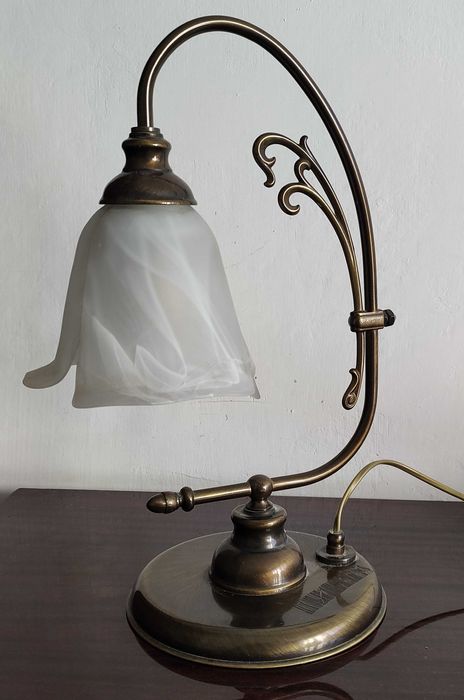 Lampka stojąca metalowa