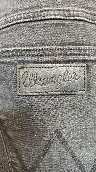Wrangler Larston Like a Champ czarne męskie jeansy rozm 38/34