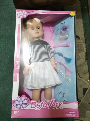 Лялька для дівчаток