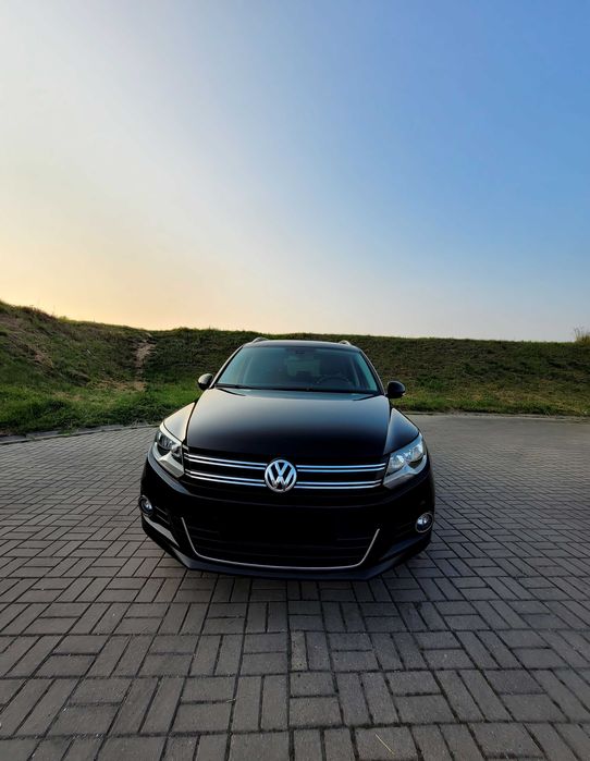 Volkswagen Tiguan      2015